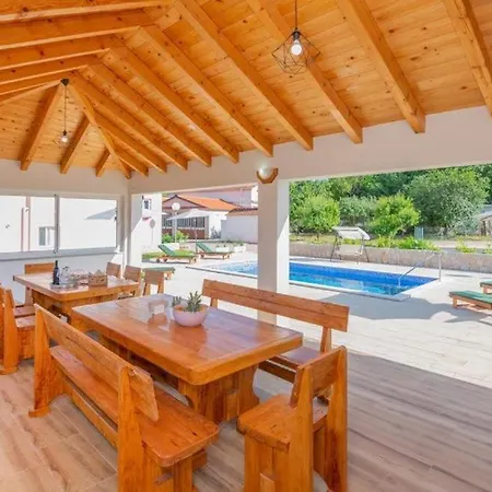 Luka Near Imotski, Private Pool 빌라 Zmijavci