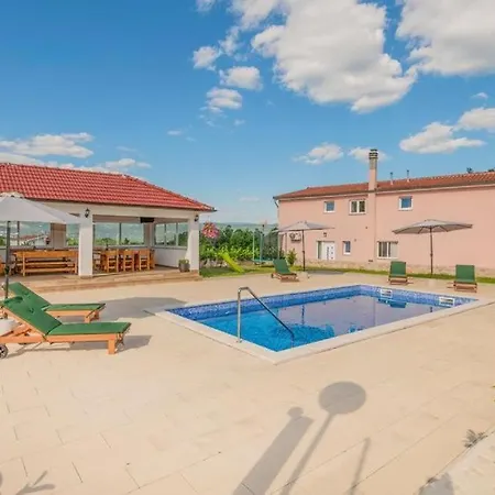 Luka Near Imotski, Private Pool Villa Zmijavci